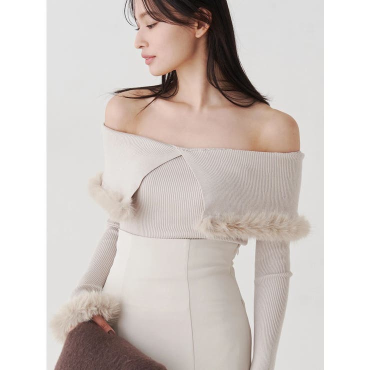 ベージュ | 【WEB限定カラーあり】フェイクファートリミングニット | MERCURYDUO