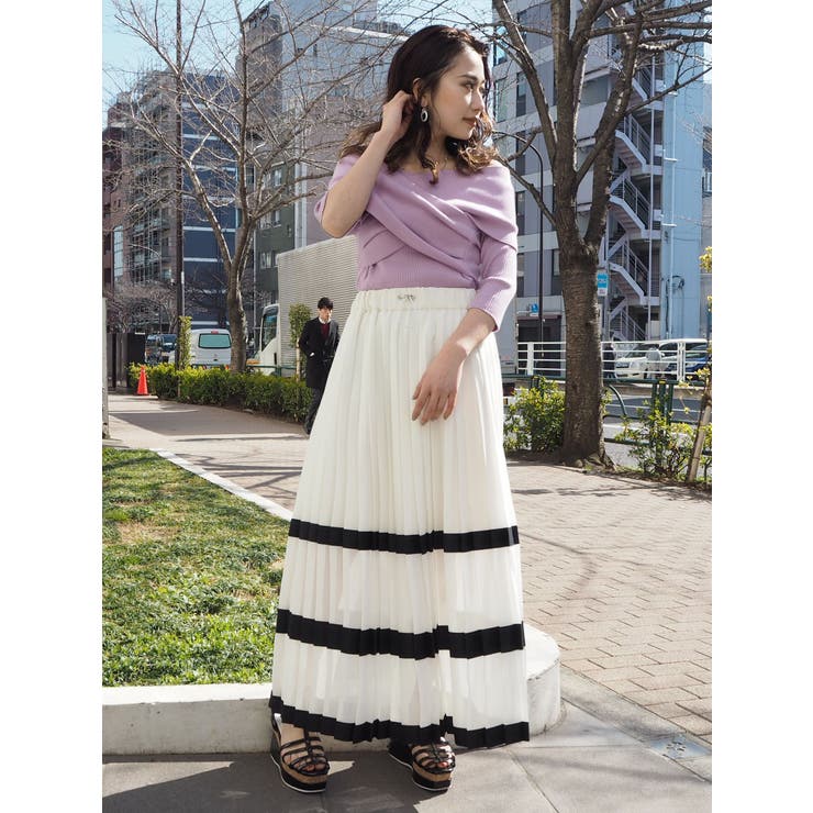 MURUA【新品】スプレッドフラワーカシュクールTOPS/ BLK オフショル MURUA【新品】スプレッドフラワーカシュクールTOPS/ BLK オフショル