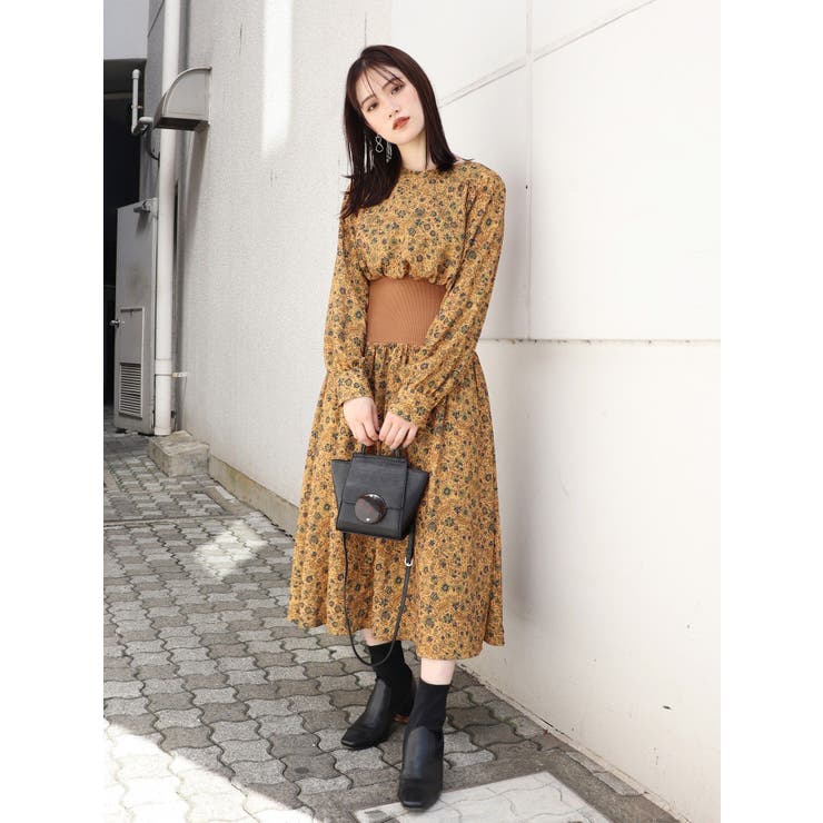 MURUA セットアップ MURUA（ムルーア）の「ロゴクロップドパーカー【セットアップ