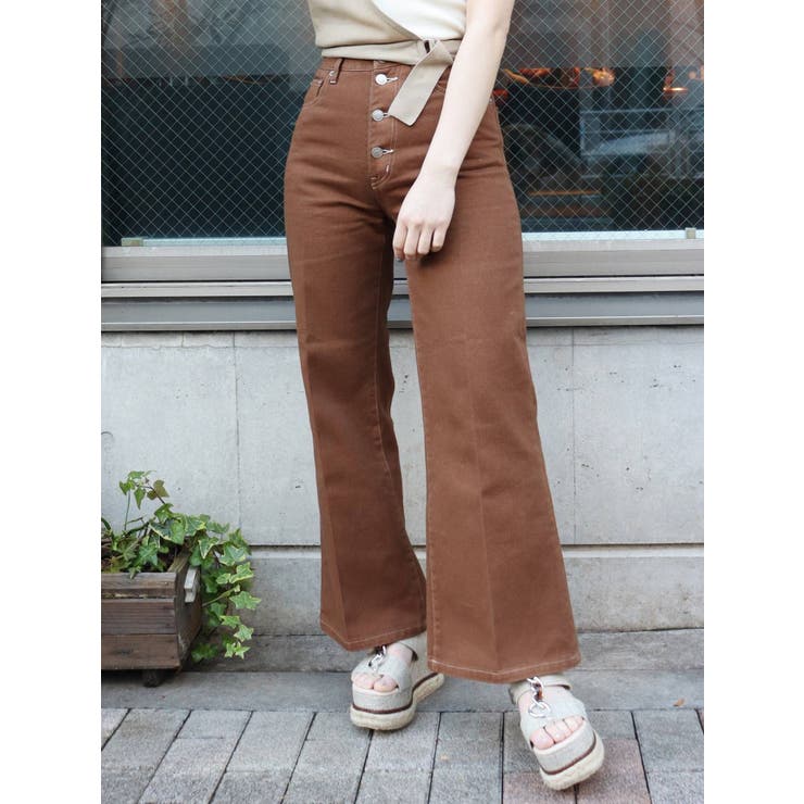 フロントボタンフレアパンツ[品番：MKSW0032340]｜MURUA（ムルーア）の  