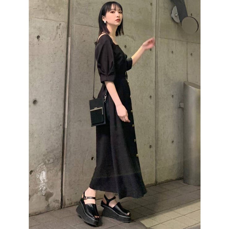 ボリュームスリーブロングワンピース[品番：MKSW0037314]｜MURUA