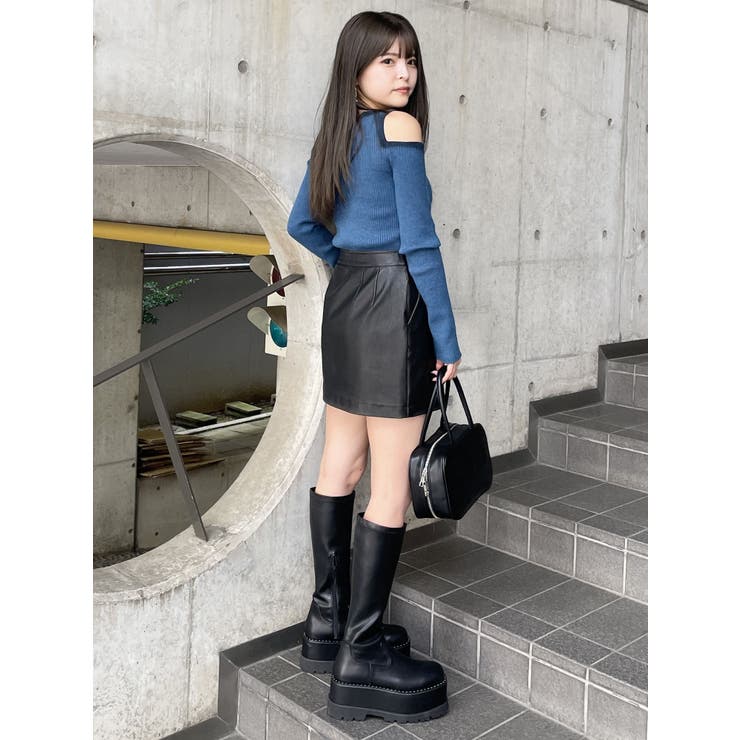 タグ付き未使用品 セントアンドリュース 裾ボア切替レザー風スカート ブラック タグ付き未使用品 セントアンドリュース 裾ボア切替レザー風