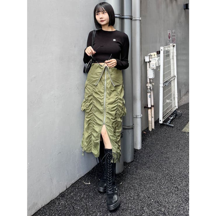 【Munsingwear】美品♡モックネックワンピース サイドロゴ ブラック M ロゴニットワンピース ブラック | ファッション通販＆メディア