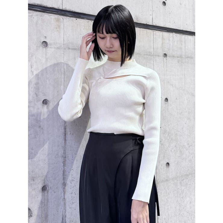 カットツイストタイトニット[品番：MKSW0062316]｜MURUA（ムルーア）の