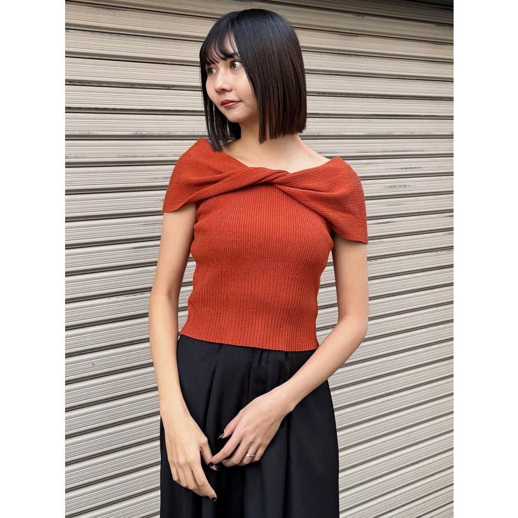 ブルネロクチネリ モニーレ装飾 カシミヤ シルク オフショルダー ニット S ブルネロクチネリ モニーレ装飾 カシミヤ シルク オフショルダー