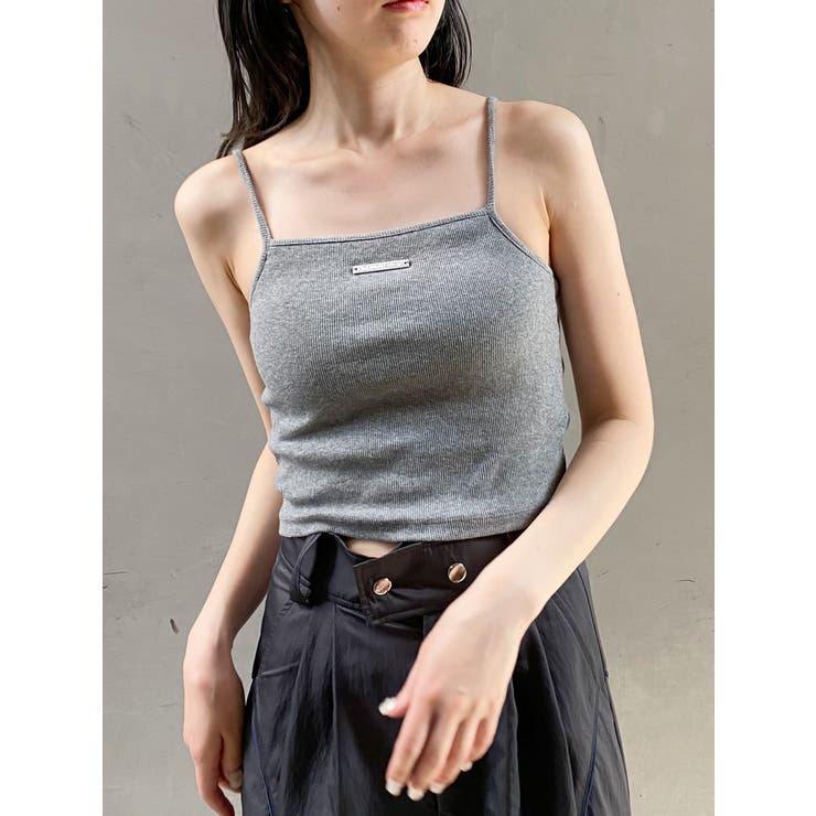 MURUA - MURUA✨キラキラスワロ&レーストップス✨グレーsizeFree ロゴプレートスクエアキャミ[品番：MKSW0065004]｜MURUA