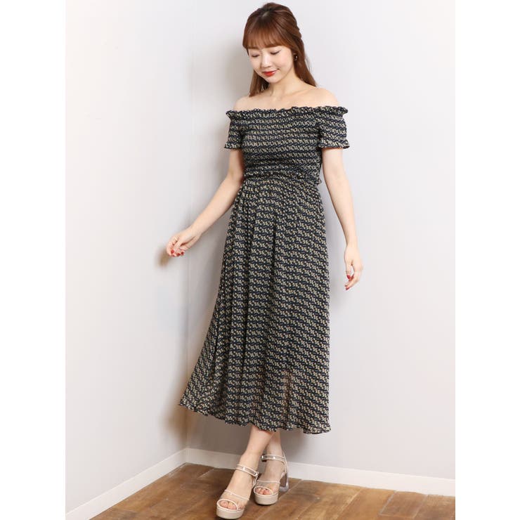 フラワーシャーリングワンピース[品番：MKSW0017626]｜dazzlin