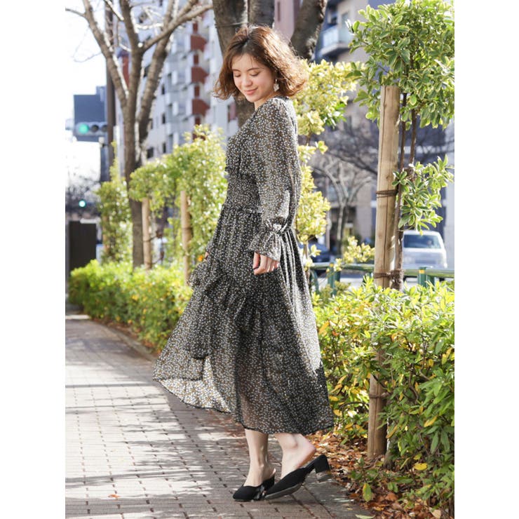 お中元 お歳暮 お年賀 夏 冬 年末年始のご挨拶 ギフト 通販な 小花プリントフィッシュテールワンピース[品番：MKSW0028268 ジャケット・アウター