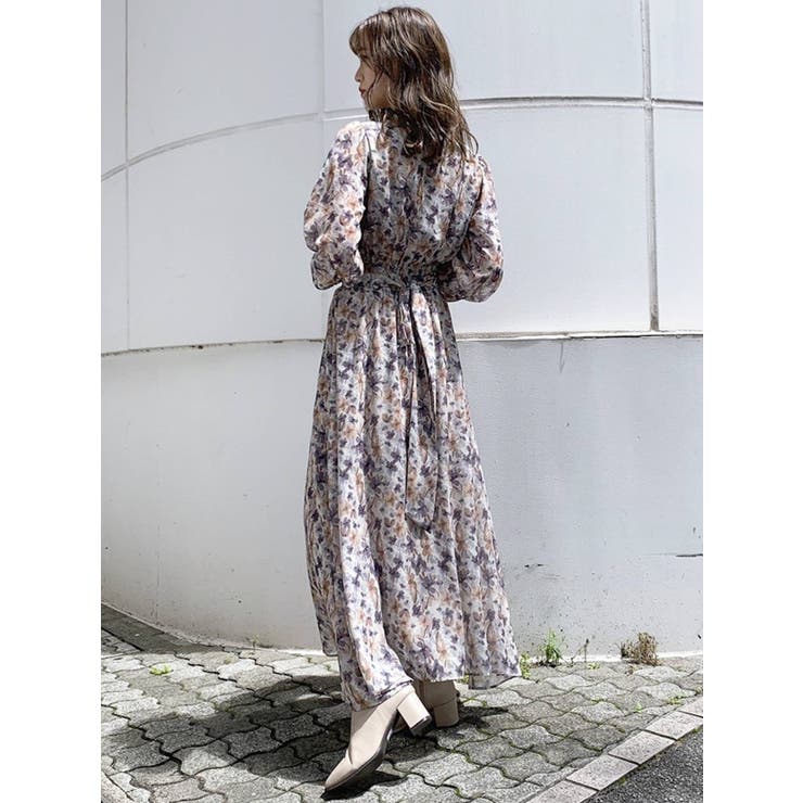 CHAMELEON FLOWER Vネックワンピース[品番：MKSW0040646