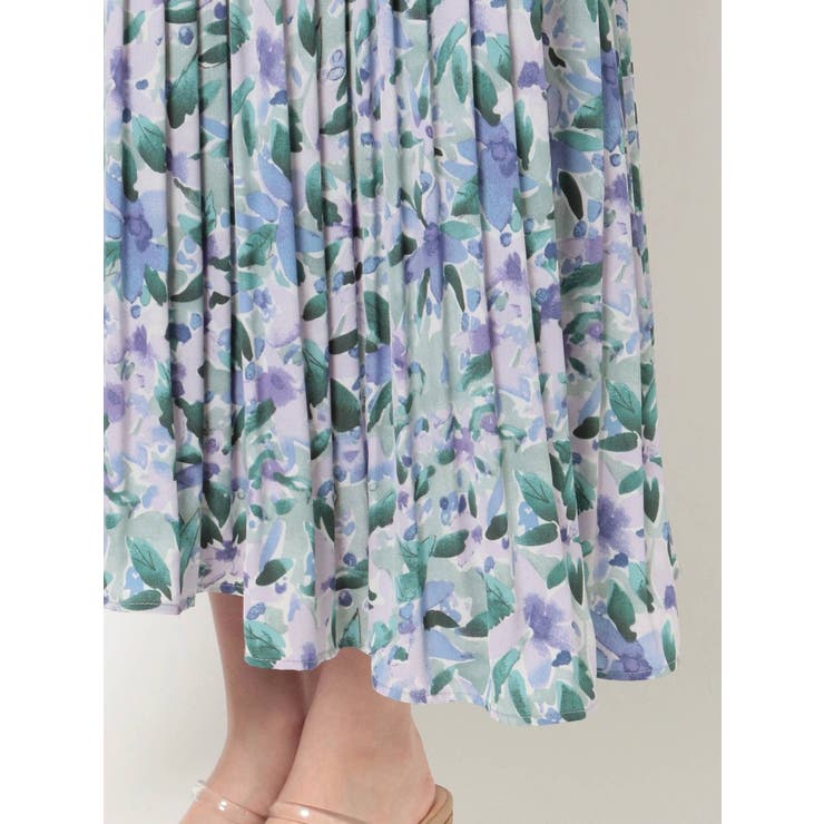 【新品未使用タグ付き】willfully　オーガンジーランダムパターンスカート 新品未使用タグ付き】willfully オーガンジーランダムパターンスカート