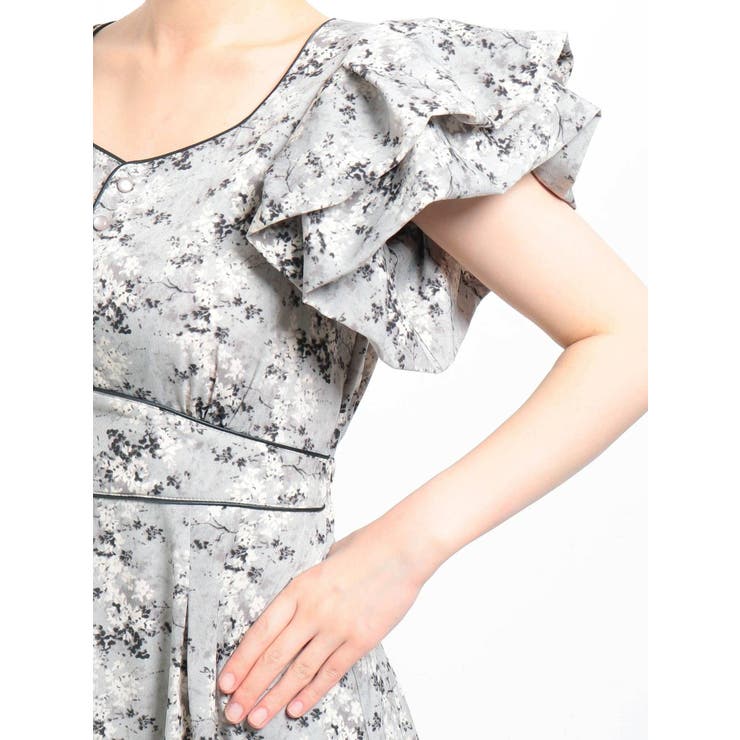 新品タグ付☆DANAPARIRS ダナパリス☆ワンピース60500円、伊勢丹購入 ワンピース 25SR15 | DAWEI (Women)/ダウェイ | 三越