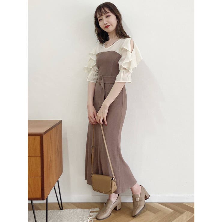 【着用1回♡美品】ダブスタ♡ソブ　可愛いコルセット風♡ベアトップワンピース♡ dazzlin（ダズリン）の「ラッフルカラー付ドッキングカットリブ