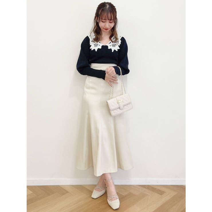 吉田朱里コラボ】グロッシーセミフレアスカート[品番