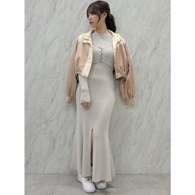 BOSS - 新品タグ付き‼️BOSS 落ち感美しいシルク100% ブラウ