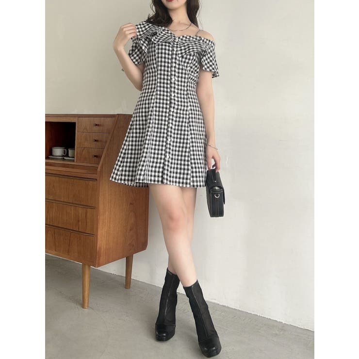 アシメラッフルラインワンピース[品番：MKSW0057093]｜dazzlin
