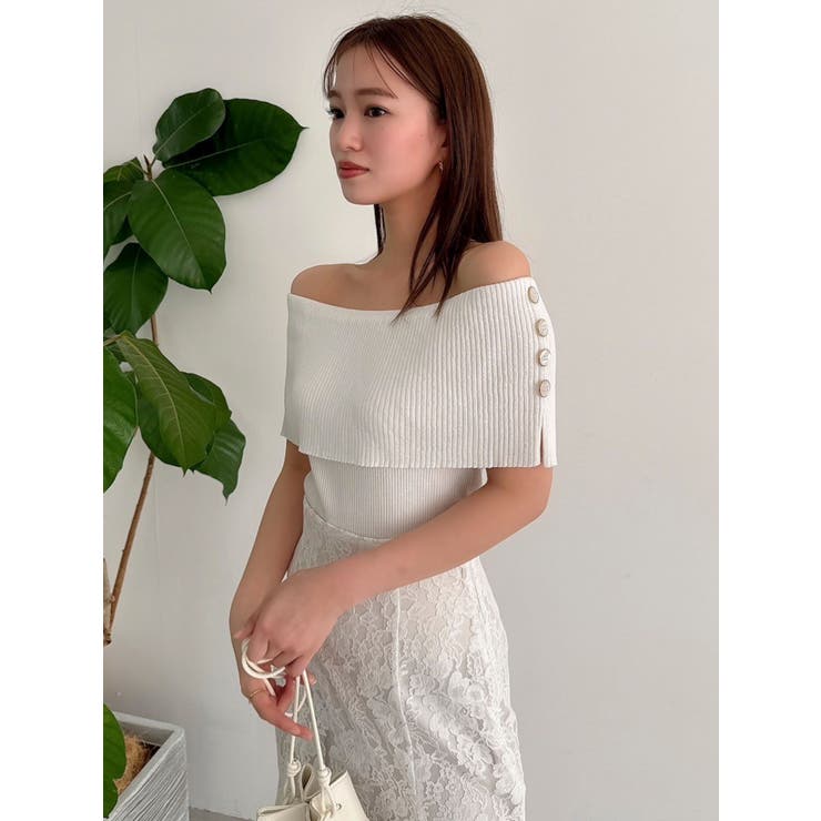 オフホワイト | クロップドオフショルニットプルオーバー | dazzlin