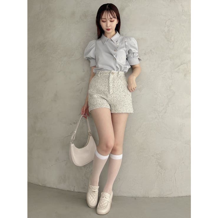 【美品】dazzlinマルチボタンデザインブラウス マルチボタンデザインブラウス[品番：MKSW0058119]｜dazzlin（ダズリン