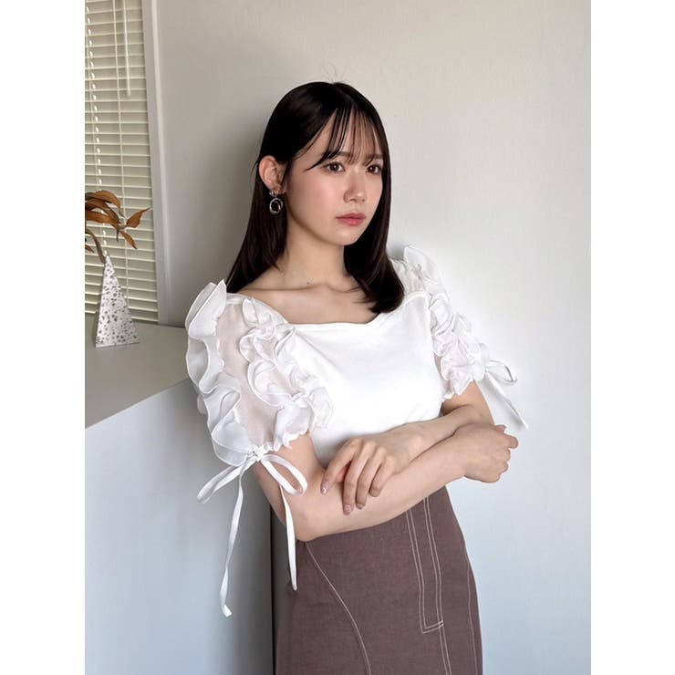 dazzlin（ダズリン）の「ショルダーフリルカットトップス（T