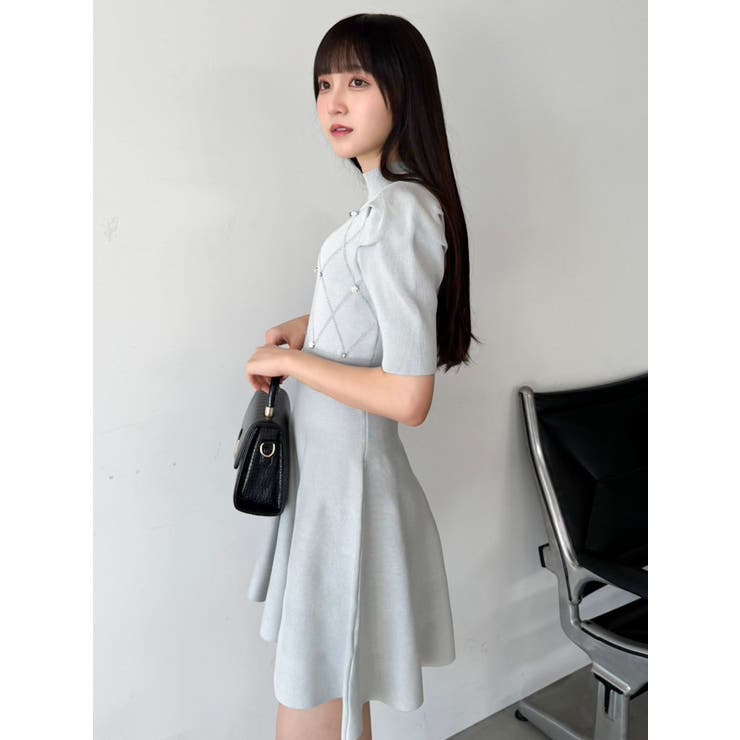 新品未使用　dazzlin モチーフパターンニットミニワンピース モチーフパターン半袖ニットワンピース[品番：MKSW0063383