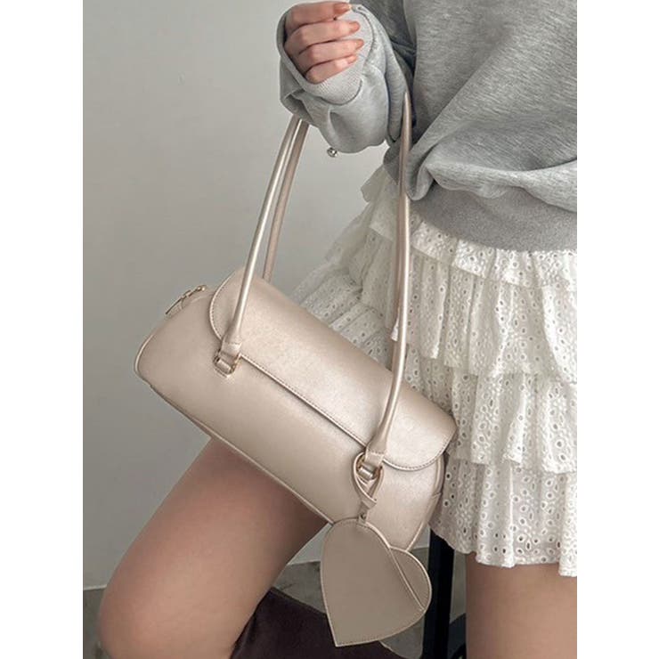 ベージュ | ハートチャームスクエアボックスバッグ | dazzlin