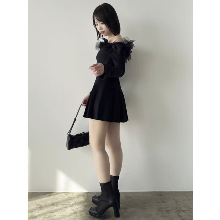 オフショルリボンカットトップス[品番：MKSW0062958]｜dazzlin