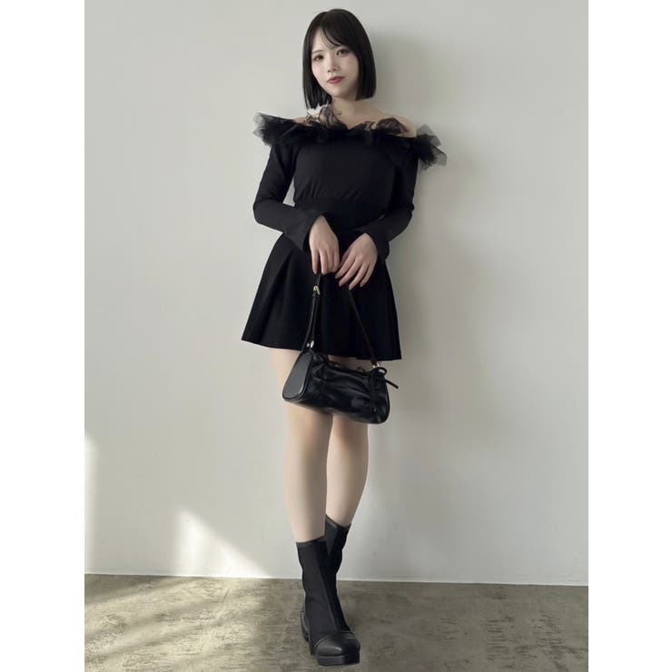 オフショルリボンカットトップス[品番：MKSW0062958]｜dazzlin