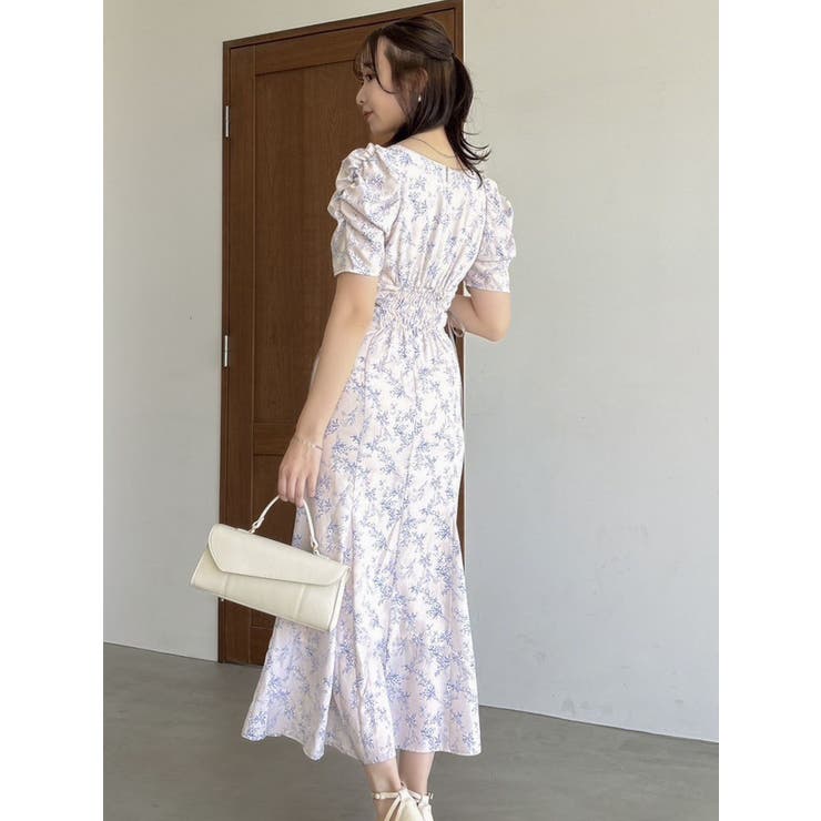 ウエストカットアウトパイピングワンピース[品番：MKSW0063664