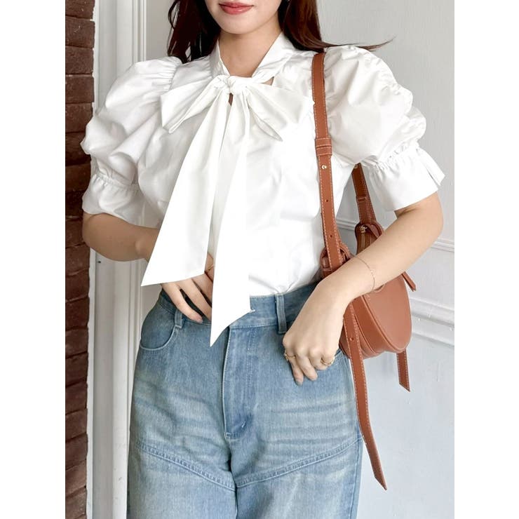 オフホワイト | ペプラムタックボウタイブラウス | dazzlin