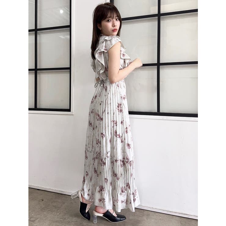 新色登場】パイピングフラワープリーツワンピース[品番：MKSW0064940