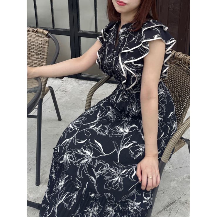 新色登場】パイピングフラワープリーツワンピース[品番：MKSW0064940