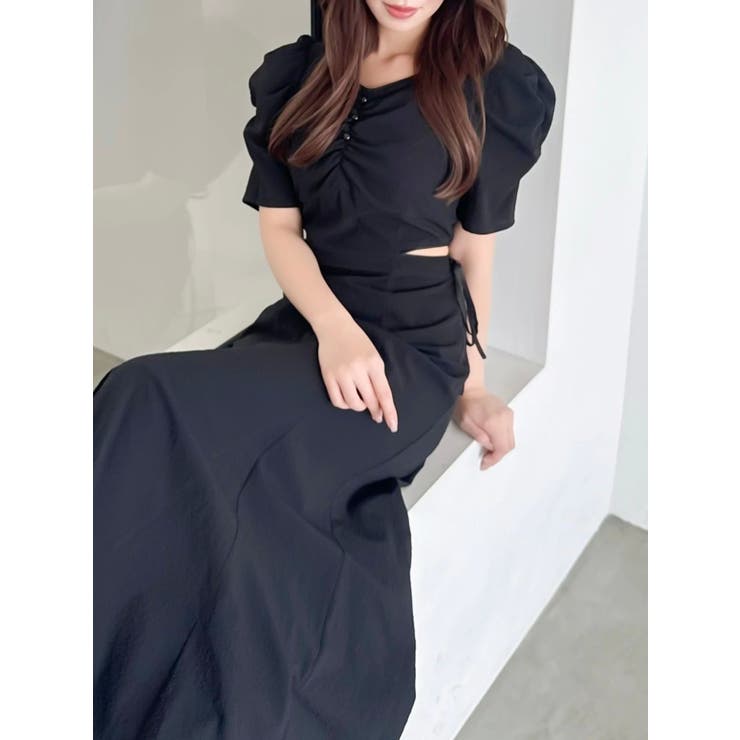 ブラック | ウエストカットアウトパイピングワンピース | dazzlin