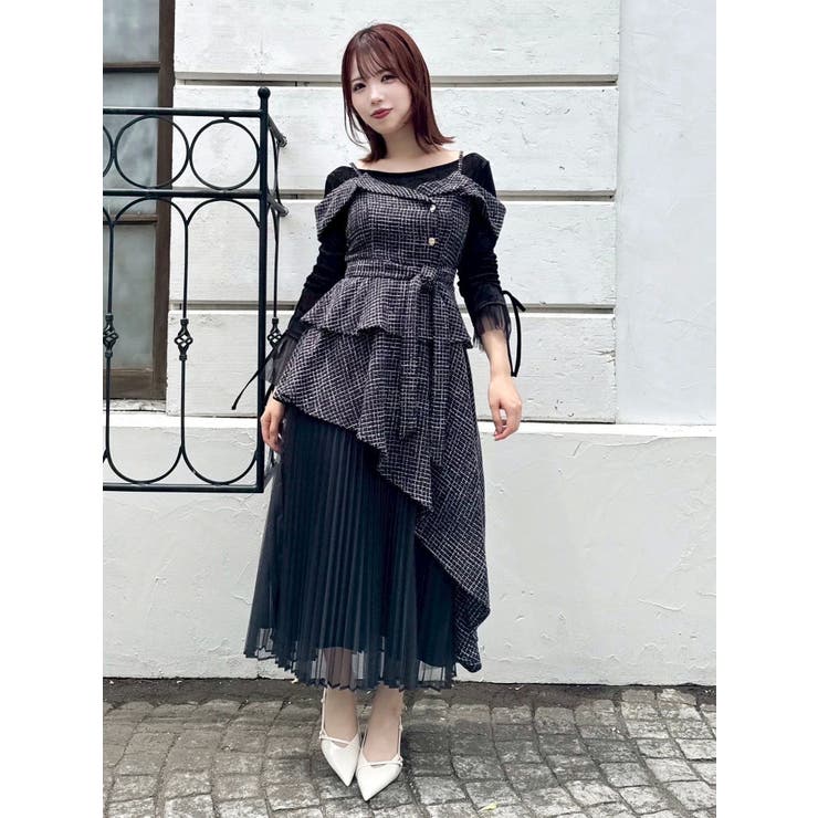 dazzlin オフショルアシメトレンチワンピース　ボルドーM 今期 dazzlin ワンピース オフショルアシメトレンチワンピース