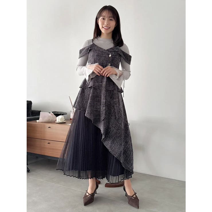 オフショルアシメトレンチワンピース[品番：MKSW0065699]｜dazzlin