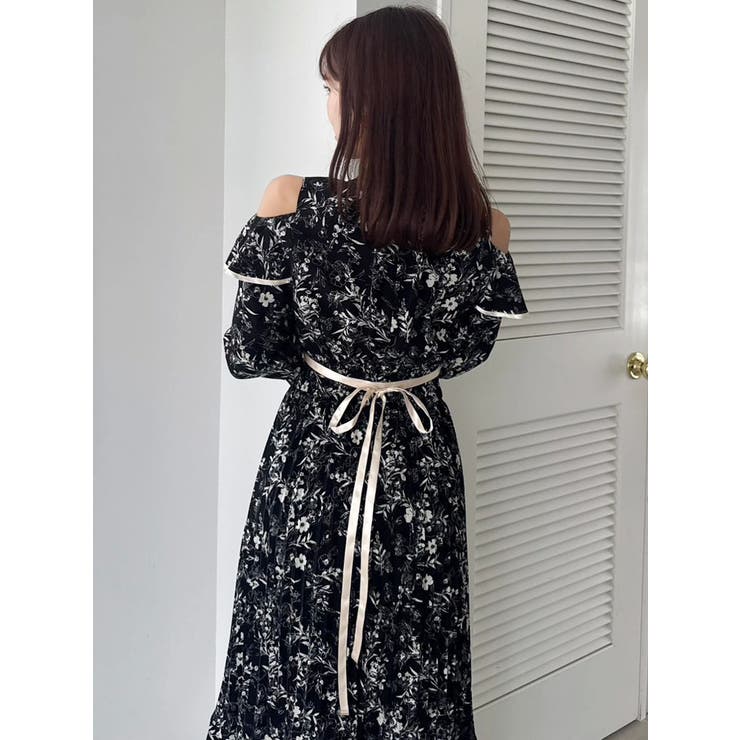 オープンショルダーフラワープリーツワンピース | dazzlin | 詳細画像15 