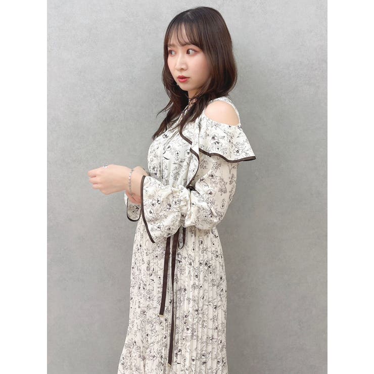 オープンショルダーフラワープリーツワンピース | dazzlin | 詳細画像33 