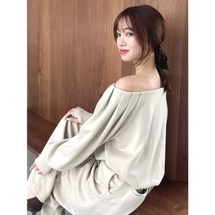 【吉田朱里】タックスリーブオフショルスウェット ※BLACK WEB限定カラー | dazzlin | 詳細画像49 