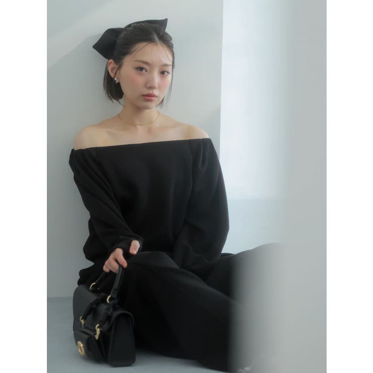 ブラック | 【吉田朱里】タックスリーブオフショルスウェット ※BLACK WEB限定カラー | dazzlin