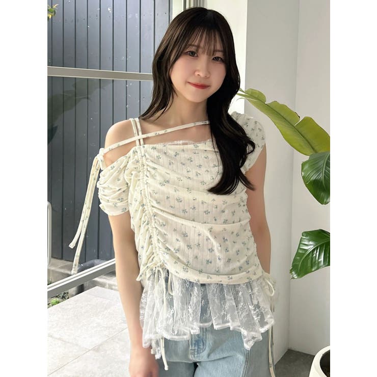イエロー | レースレイヤードギャザーカットトップス | dazzlin