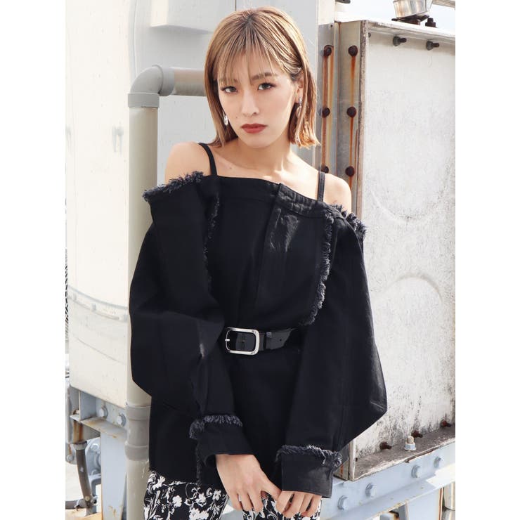 スウィッチングラインオフショルダートップ[品番：MKSW0028984]｜EMODA