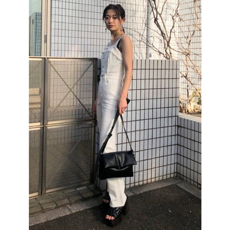 新品　EMODA ビスチェフレアデニムサロペット EMODA（エモダ）の「ビスチェフレアデニムサロペット