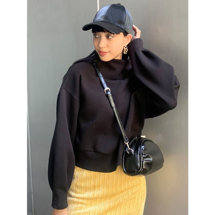 えりか‼️ マチャット MACHATT フォルムプルオーバー　白 えりか‼️ マチャット MACHATT フォルムプルオーバー 白 えりか‼️ マ