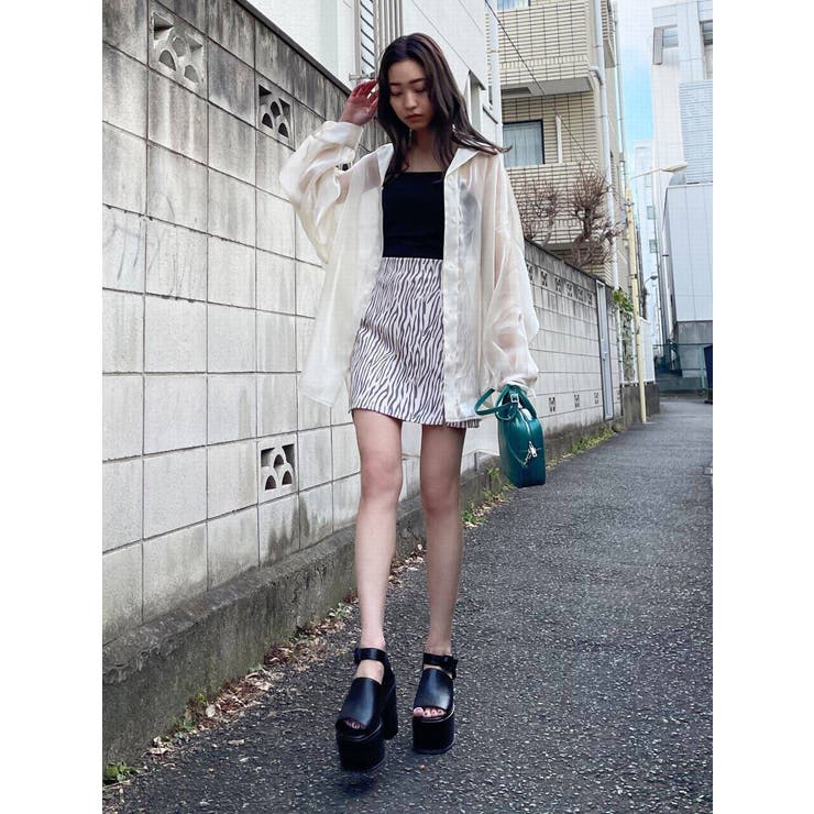 超美品！EMODA クロスエアリーシャツ グレー EMODA（エモダ）の「クロスeエアリーシャツ（シャツ/ブラウス
