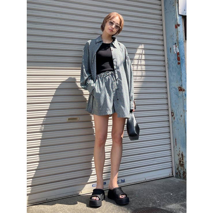 EMODA トップス&パンツセット EMODA（エモダ）の「ショートシャツ×ワイドパンツ セットアップ