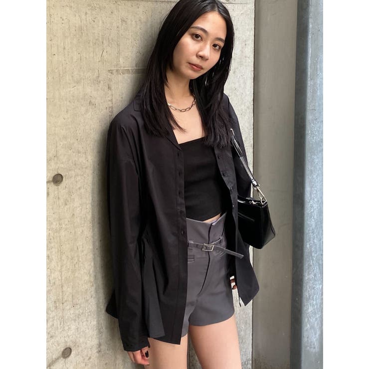 ブラック | サイドオープンシェイプシャツ | EMODA