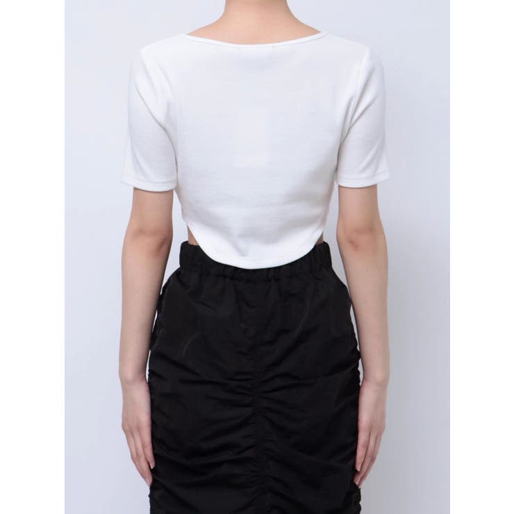 ラウンドフックショートトップ[品番：MKSW0058639]｜EMODA