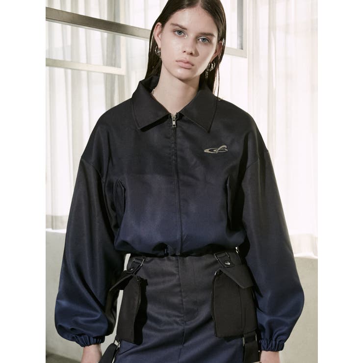 ネイビー | スペイシーマークショートブルゾン | EMODA