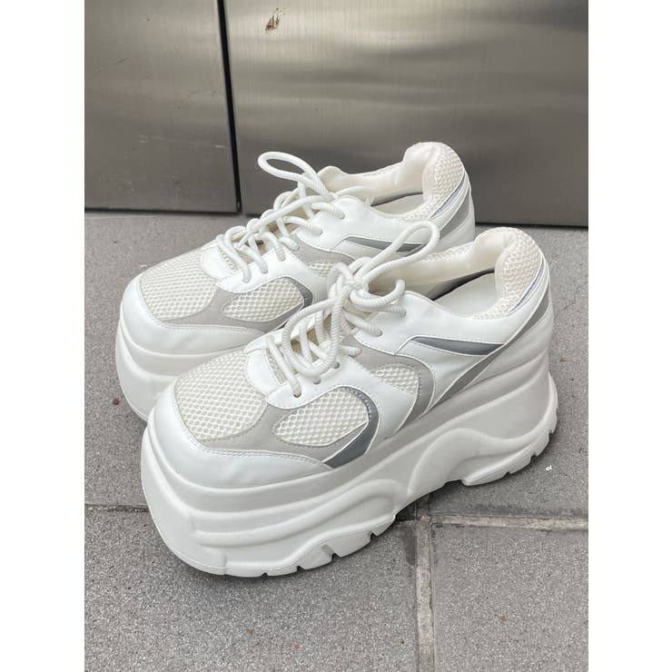 ホワイト | タンクバルキースニーカー | EMODA