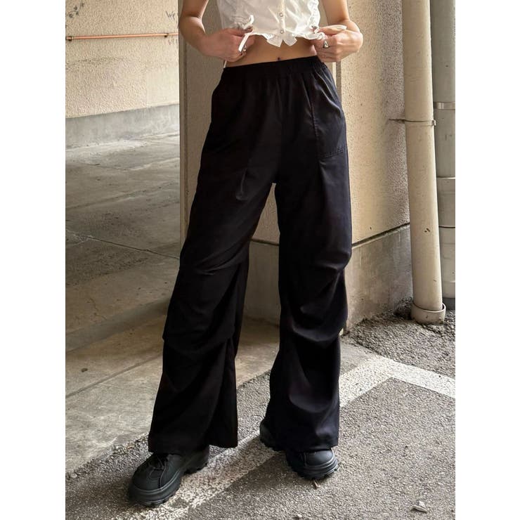 ラスターナイロンタックパンツ | EMODA | 詳細画像2 