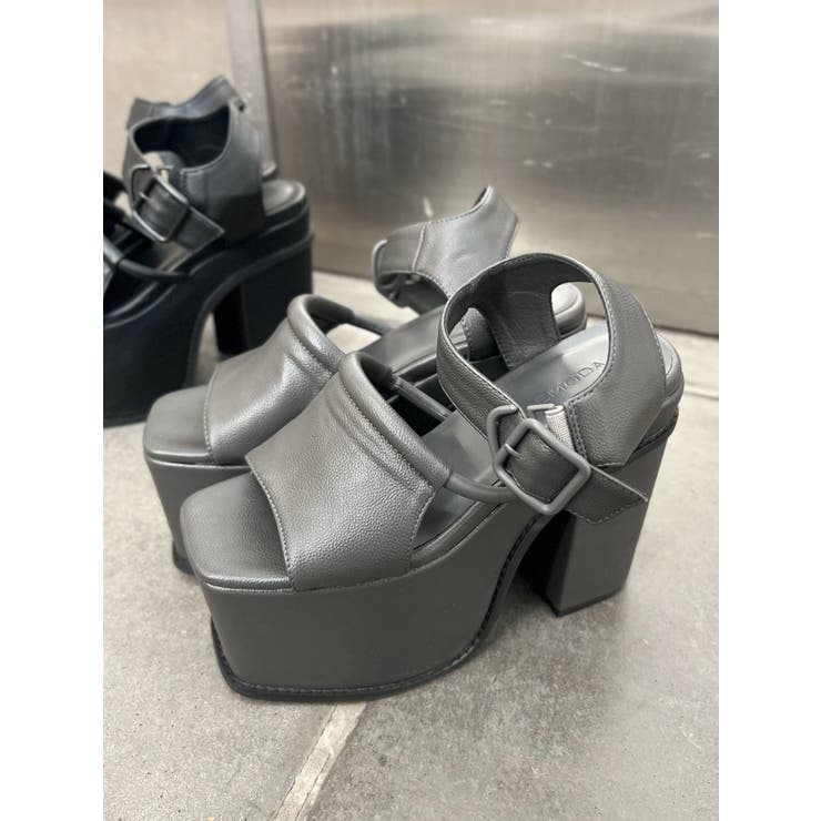 グレー | サイドオープンバルキーサンダル | EMODA