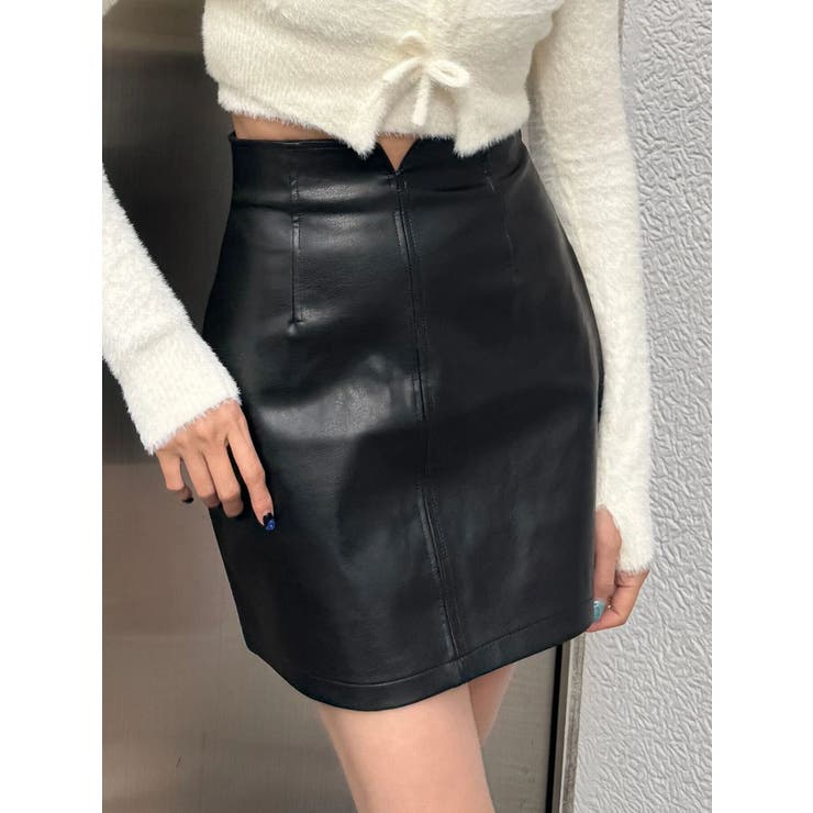 ブラック | カーブウエストミニスカート | EMODA